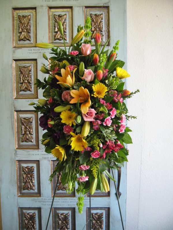 Sympathy spray-funeral flowers arrangements